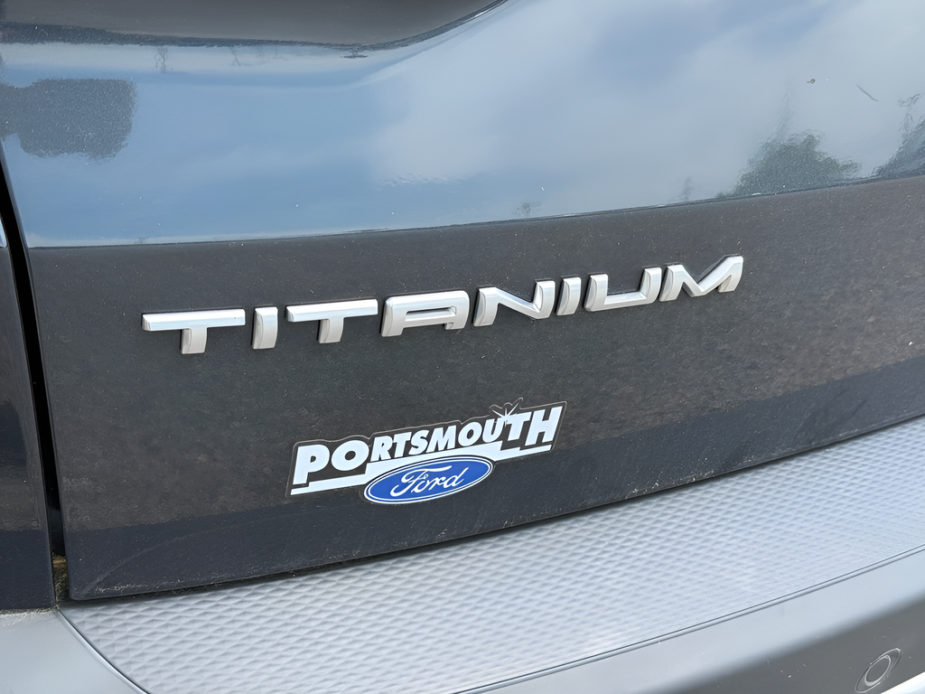 2022 Ford Escape Titanium
