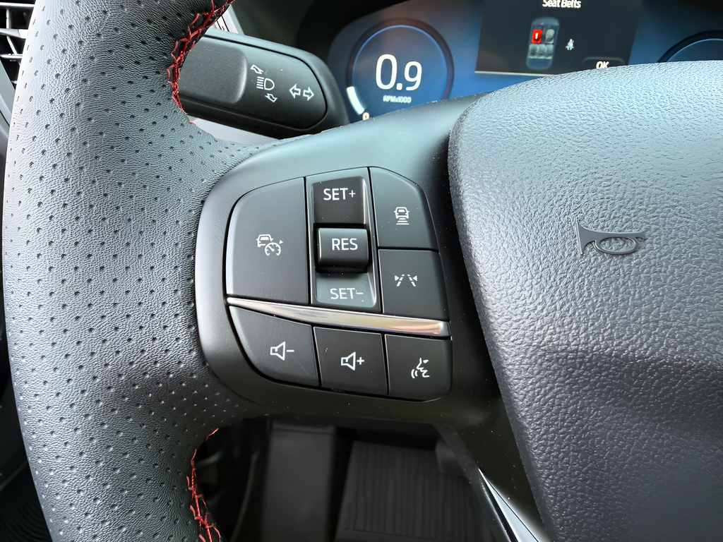 2025 Ford Escape ST-Line Elite