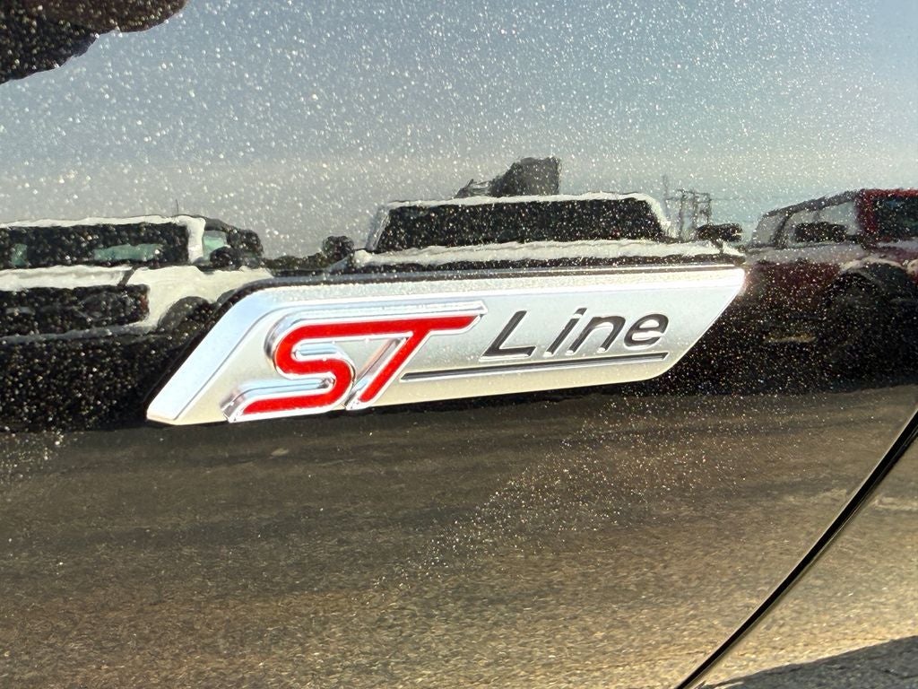 2025 Ford Escape ST-Line Elite