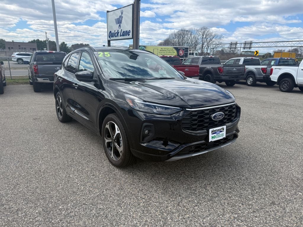 2025 Ford Escape ST-Line Elite