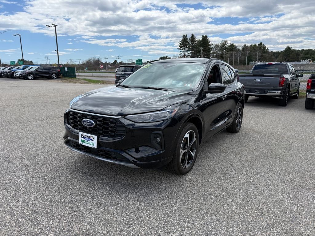 2025 Ford Escape ST-Line Elite