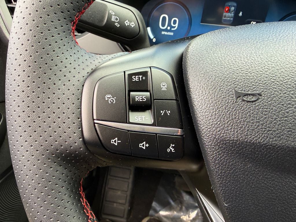 2025 Ford Escape ST-Line Elite