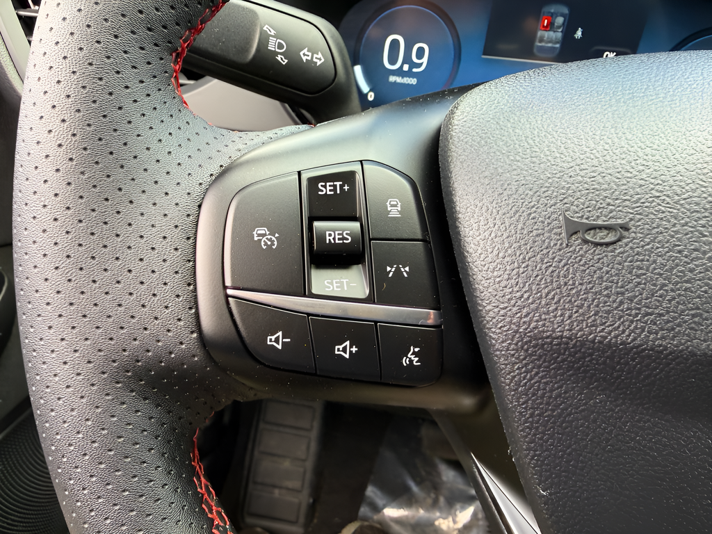 2025 Ford Escape ST-Line Elite