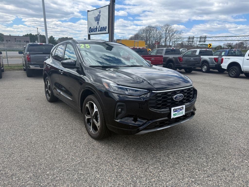 2025 Ford Escape ST-Line Elite