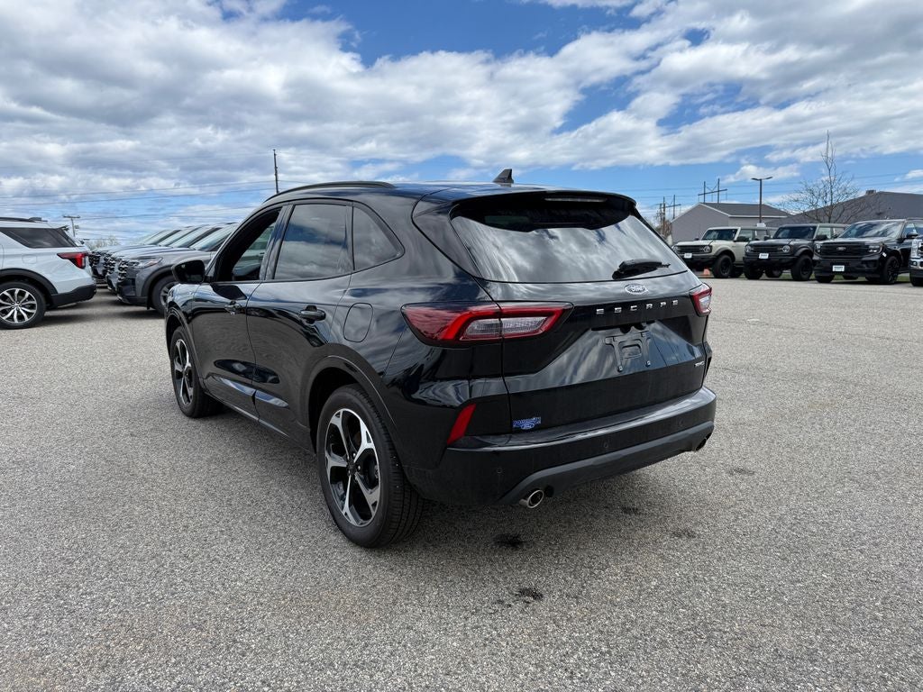 2025 Ford Escape ST-Line Elite