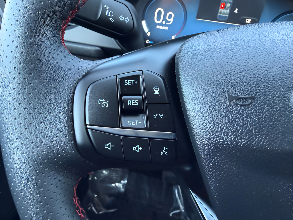 2025 Ford Escape ST-Line Elite