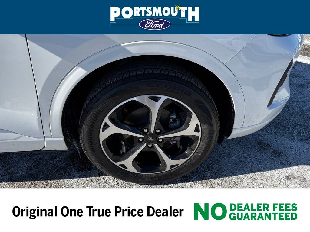 2025 Ford Escape ST-Line Elite