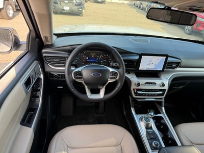 2024 Ford Explorer XLT