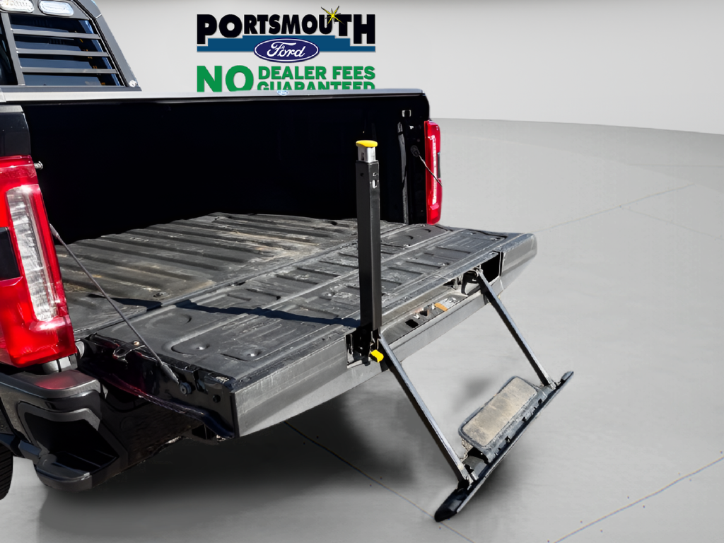 2023 Ford F-350SD Lariat