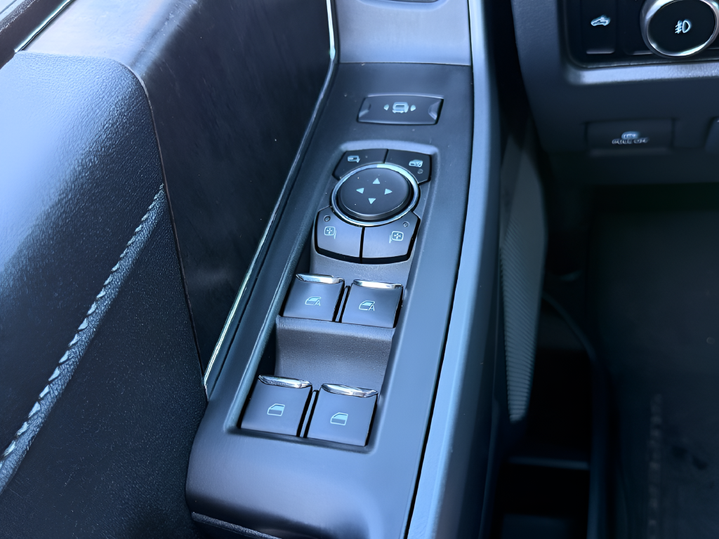 2023 Ford F-350SD Lariat