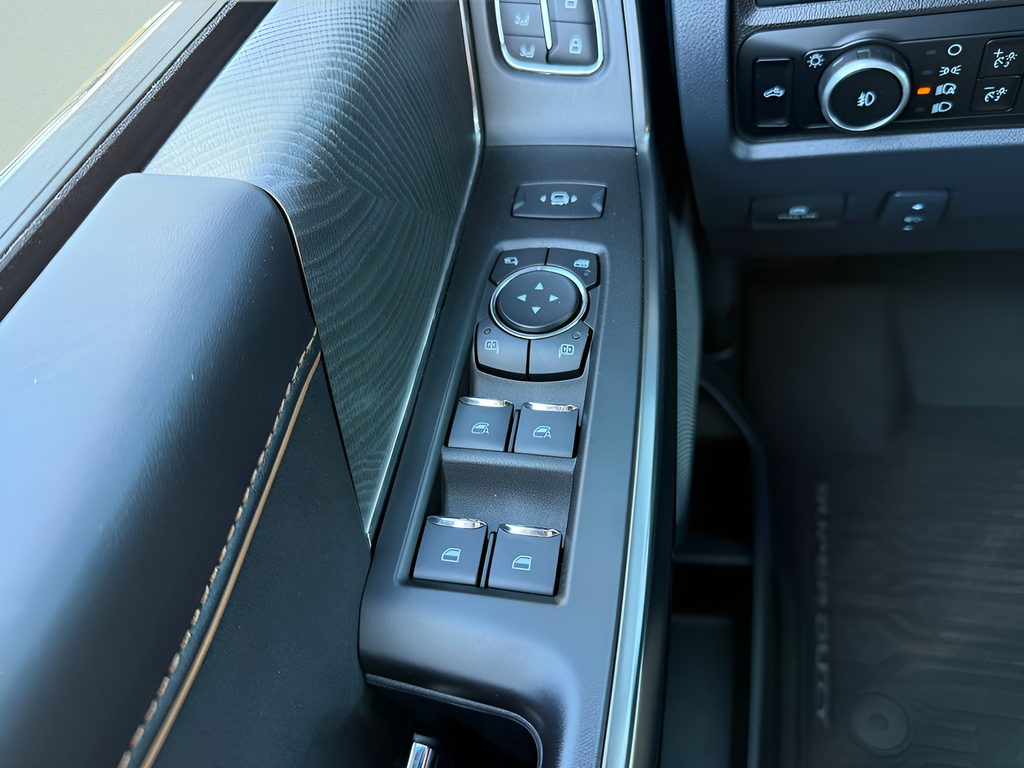 2024 Ford F-350SD Platinum