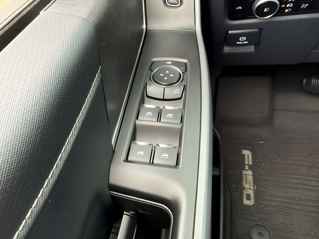 2025 Ford F-150 XLT Crew Cab