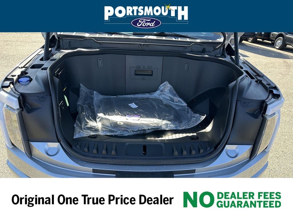 2023 Ford F-150 Lightning Lariat Crew Cab