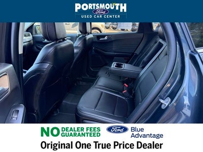 2022 Ford Escape Titanium