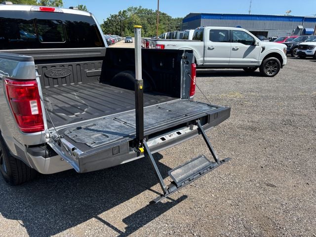 2023 Ford F-150 XLT Crew Cab