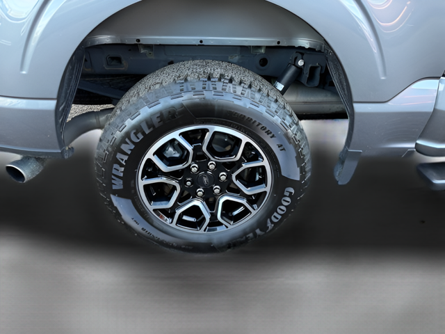 2023 Ford F-150 XLT Crew Cab
