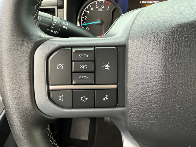 2023 Ford F-150 XLT Crew Cab