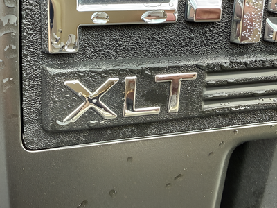 2023 Ford F-150 XLT Crew Cab