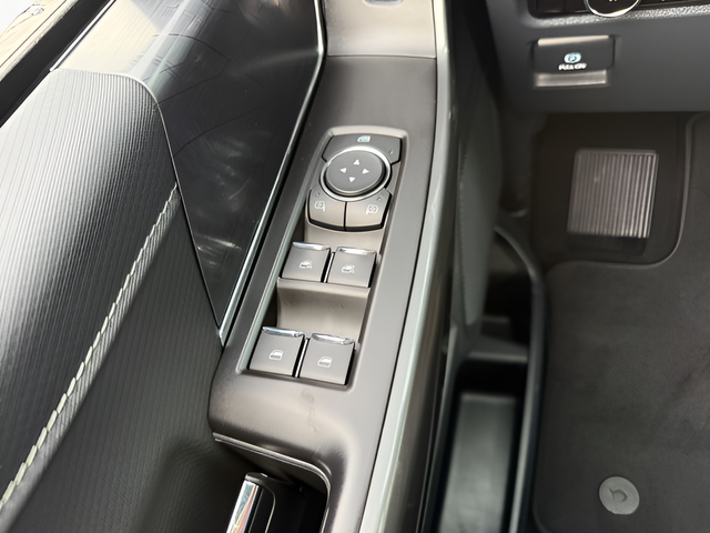 2023 Ford F-150 XLT Crew Cab