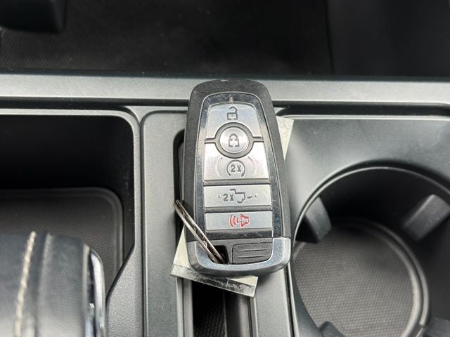 2023 Ford F-150 XLT Crew Cab