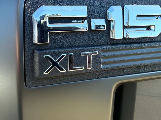 2023 Ford F-150 XLT Crew Cab