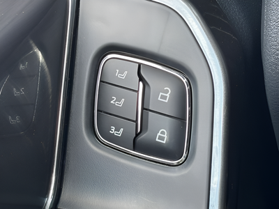 2023 Ford F-150 Lariat Crew Cab