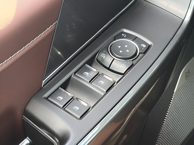 2023 Ford F-150 Lariat Crew Cab