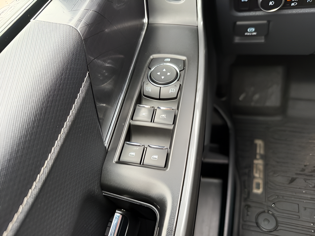 2023 Ford F-150 XLT Crew Cab
