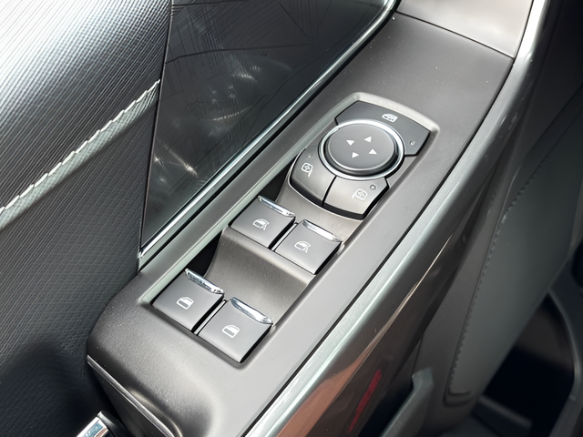 2023 Ford F-150 XLT Crew Cab