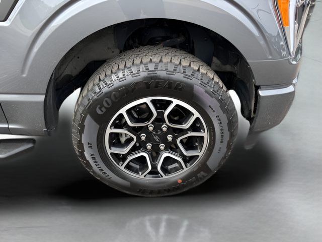 2023 Ford F-150 XLT Crew Cab