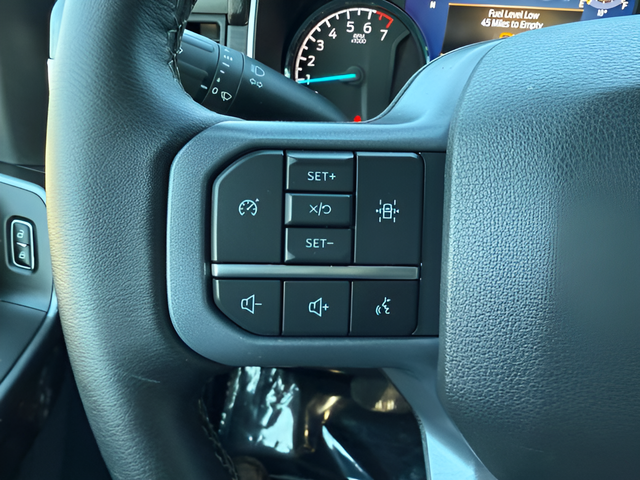 2023 Ford F-150 XLT Crew Cab