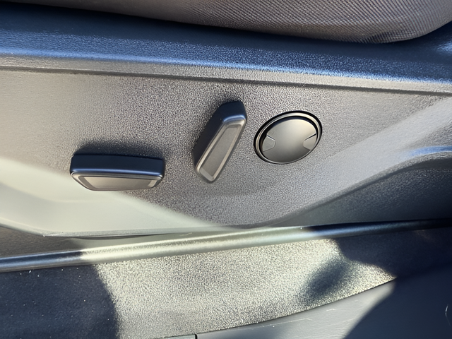 2023 Ford F-150 XLT Crew Cab W/ Leather