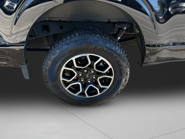 2023 Ford F-150 XLT Crew Cab W/ Leather
