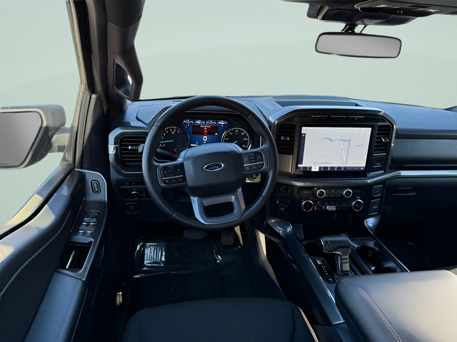 2023 Ford F-150 XLT Crew Cab W/ Leather