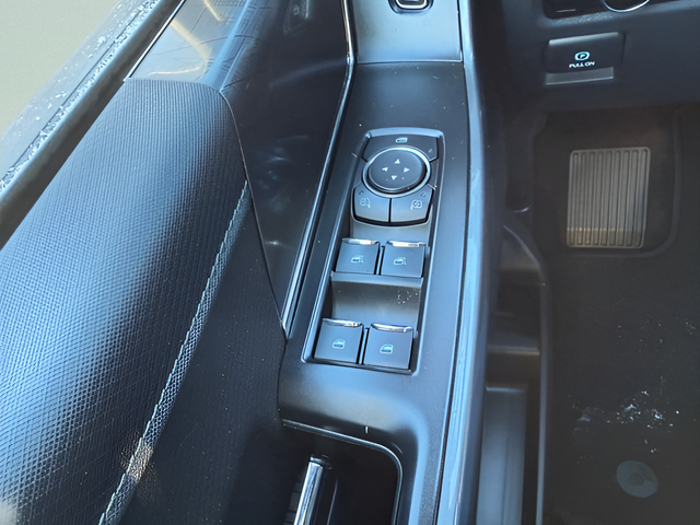 2023 Ford F-150 XLT Crew Cab