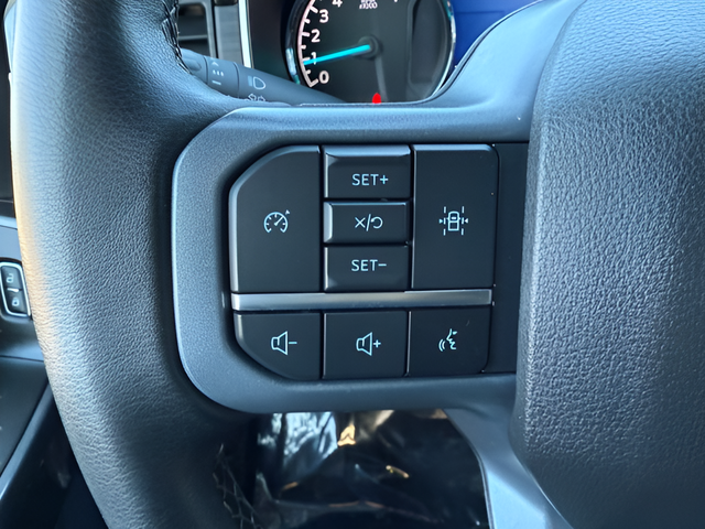 2023 Ford F-150 XLT Crew Cab