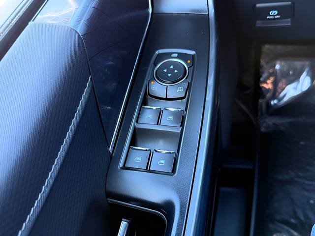 2023 Ford F-150 XLT Crew Cab