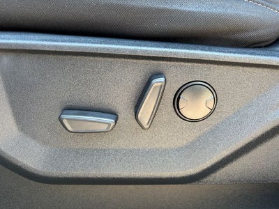 2023 Ford F-150 XLT Crew Cab