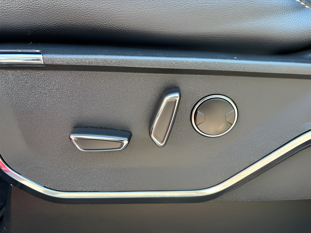2023 Ford F-150 Lariat Crew Cab