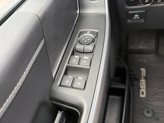 2025 Ford F-150 XLT Crew Cab