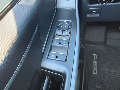 2025 Ford F-150 XLT Crew Cab