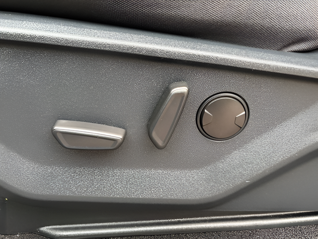 2025 Ford F-150 XLT Crew Cab