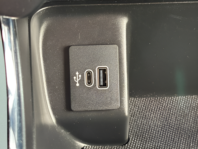 2025 Ford F-150 XLT Crew Cab