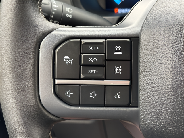 2025 Ford F-150 XLT Crew Cab