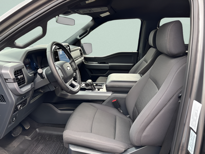 2025 Ford F-150 XLT Crew Cab