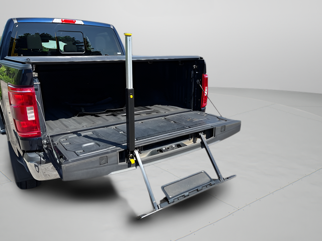 2023 Ford F-150 XLT Crew Cab