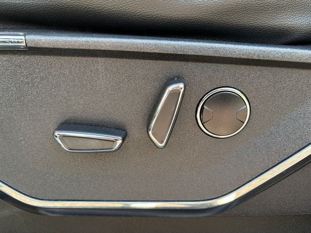 2023 Ford F-150 Lariat Crew Cab