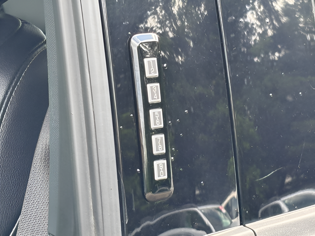 2023 Ford F-150 Lariat Crew Cab