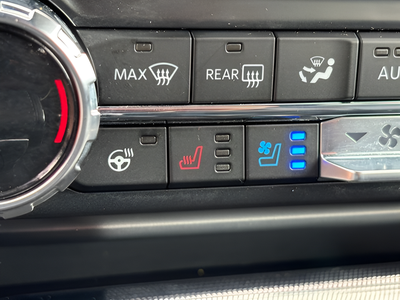 2023 Ford F-150 Lariat Crew Cab