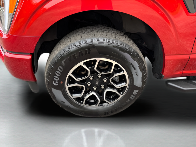 2023 Ford F-150 XLT Crew Cab